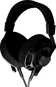 Final D7000 full review and technical specifications